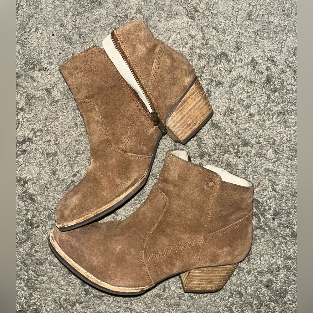 BROWN WOMENS BOOT